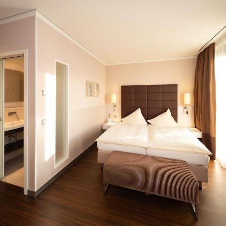 Hotel Eberhards Am Wasser Bietigheim-Bissingen Extérieur photo
